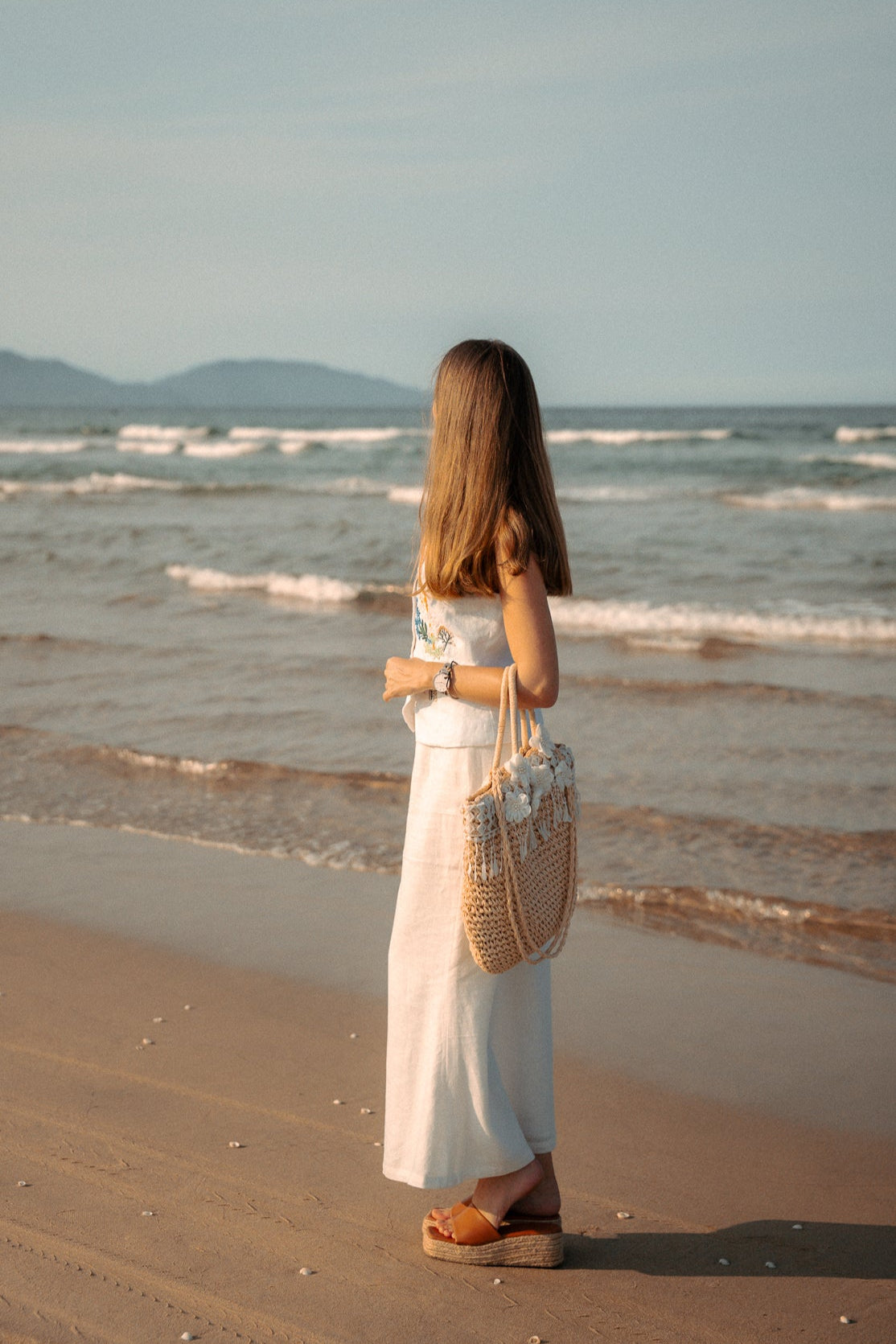 Áo vest ghi lê linen trắng thêu tay thời trang Hity