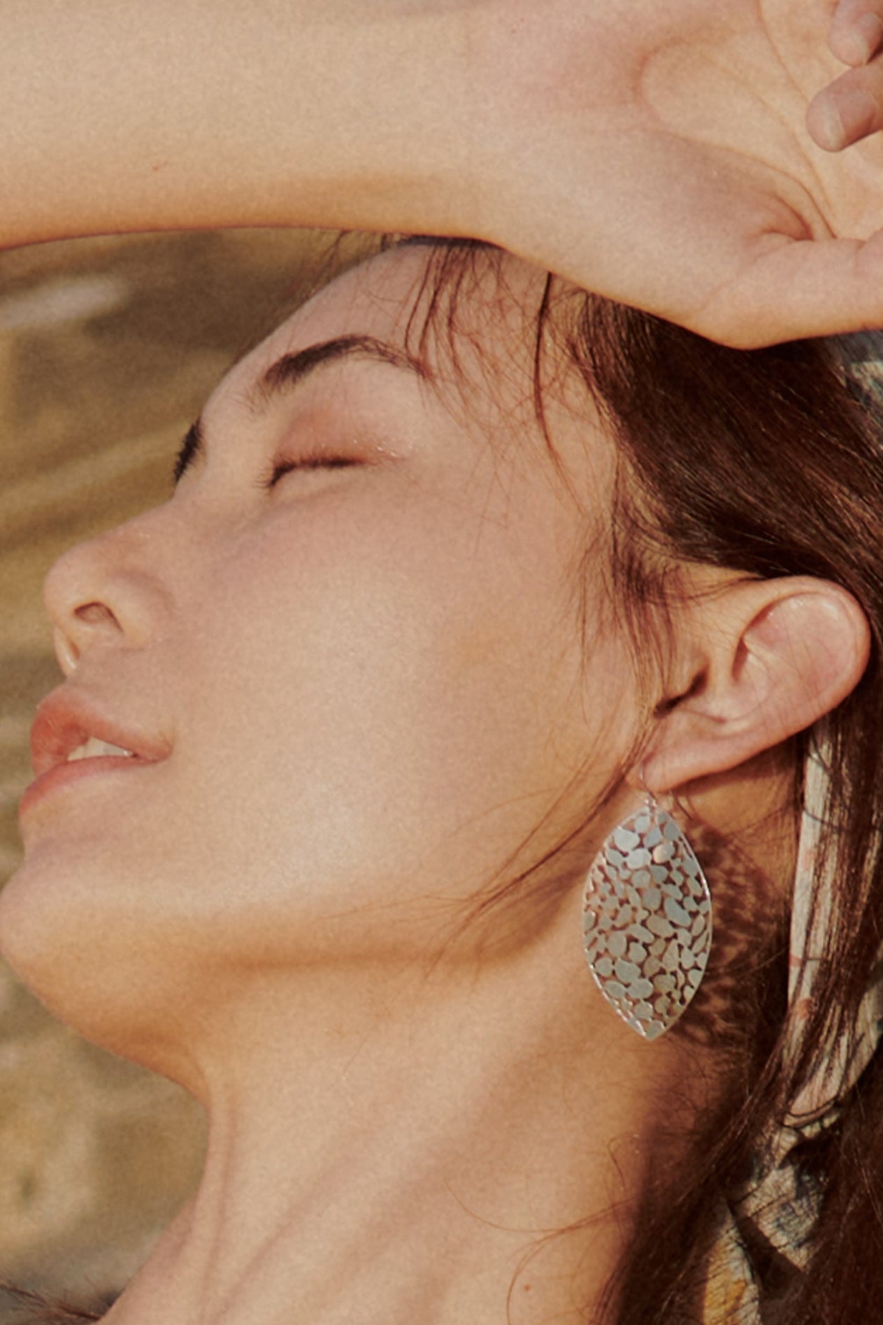 Bông tai bạc chạm trổ cut out filigree thời trang Hity