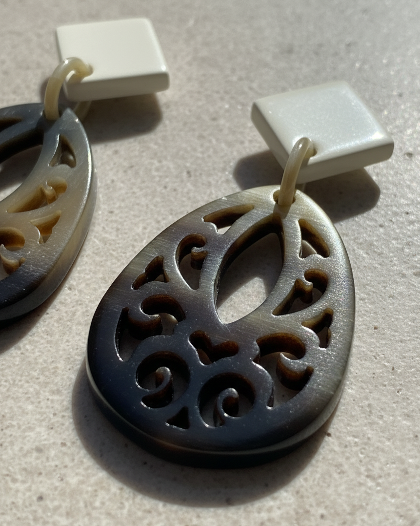 Bông tai sơn mài giọt lệ thời trang Hity