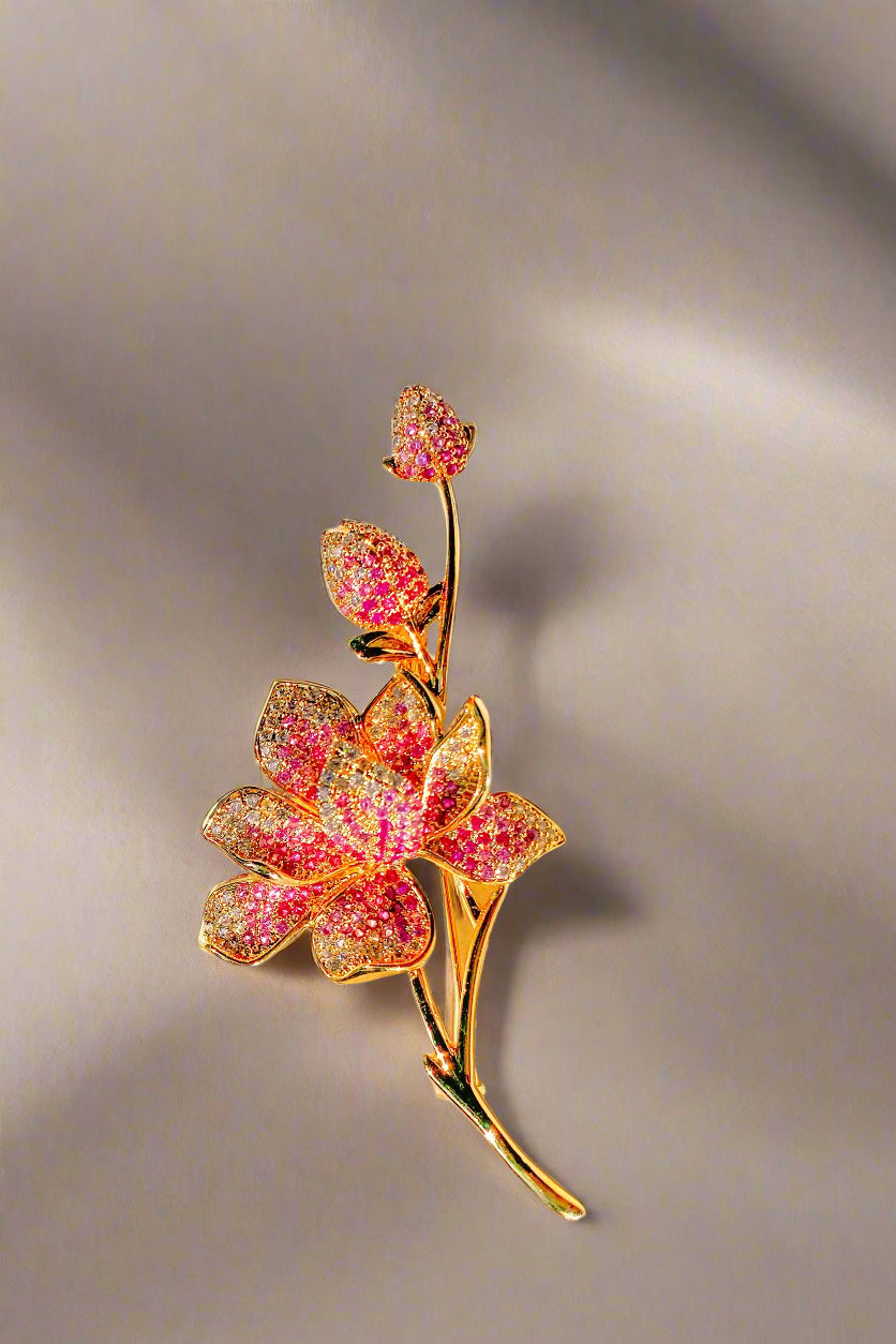 Cài áo dài hoa sen pha lê hồng thời trang Hity