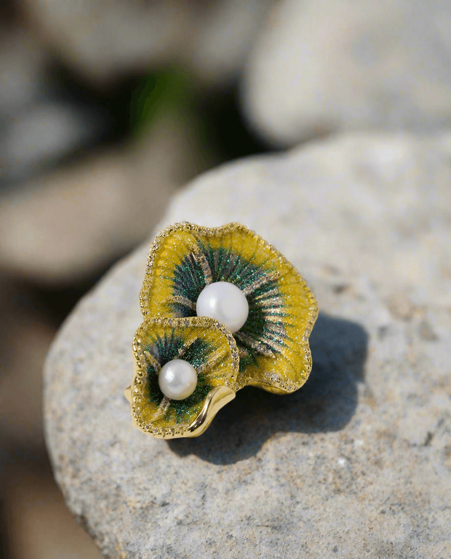 Cài Áo Ngọc Trai Baroque Sen - Hity