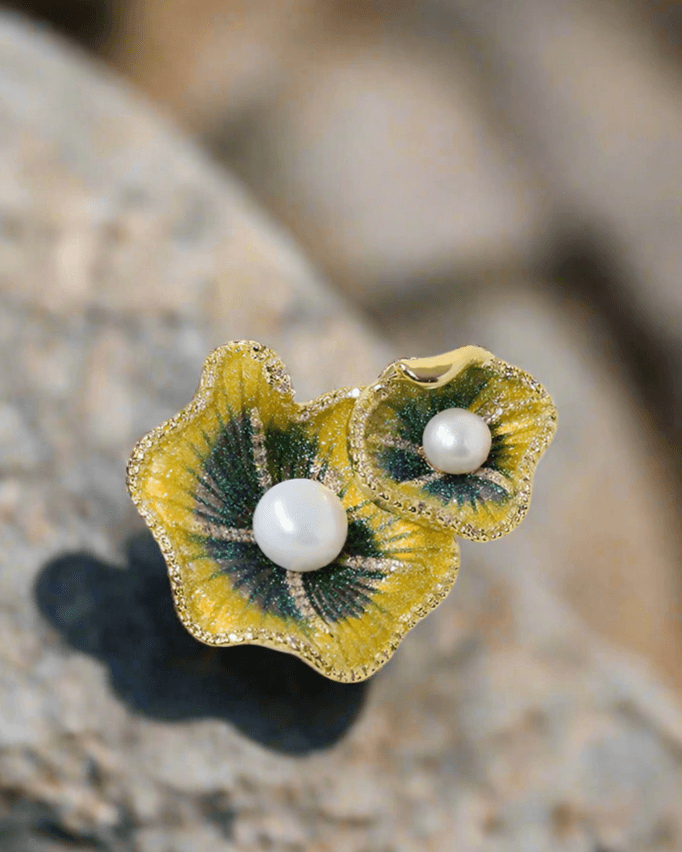 Cài Áo Ngọc Trai Baroque Sen - Hity