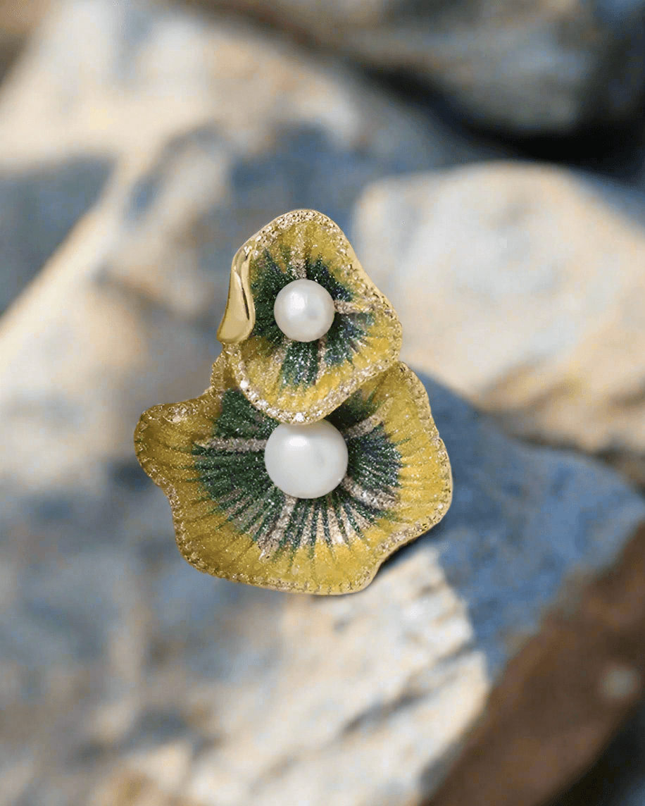 Cài Áo Ngọc Trai Baroque Sen - Hity