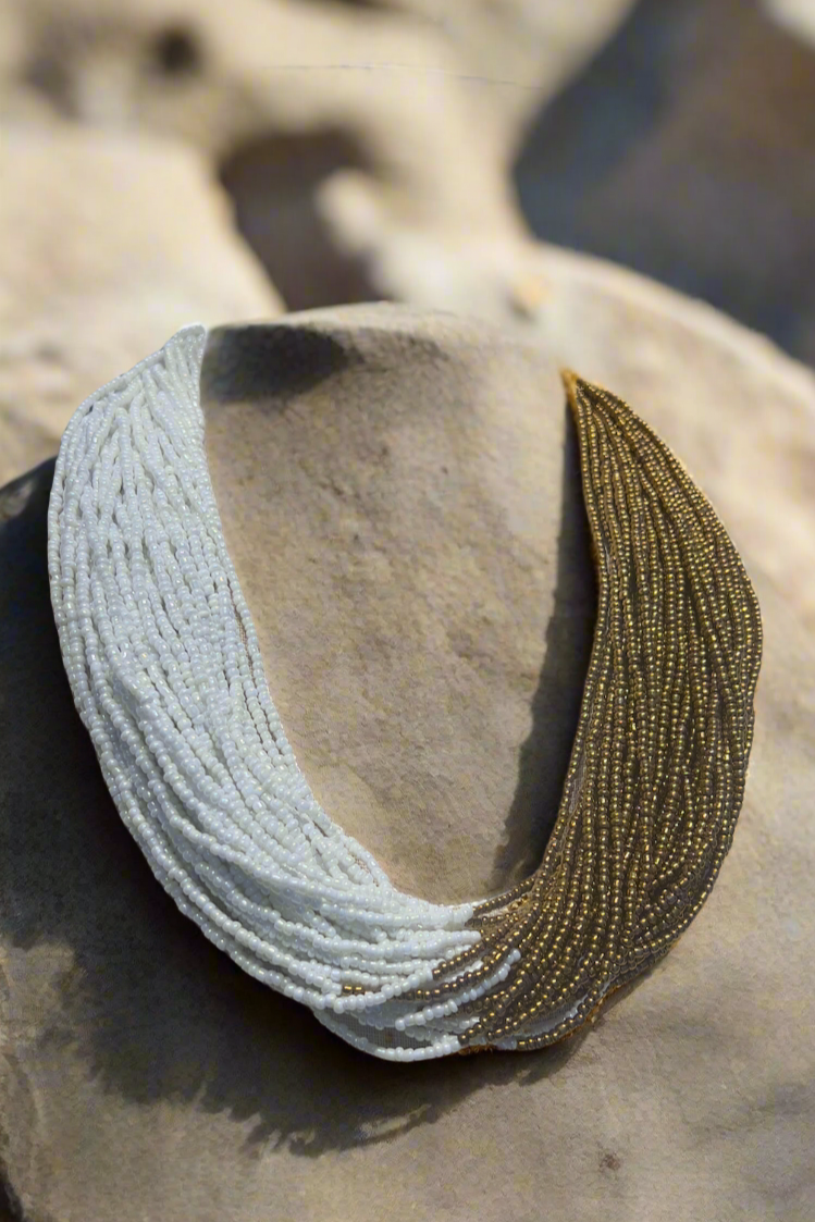 Vòng cổ hạt cườm song sắc thời trang Hity