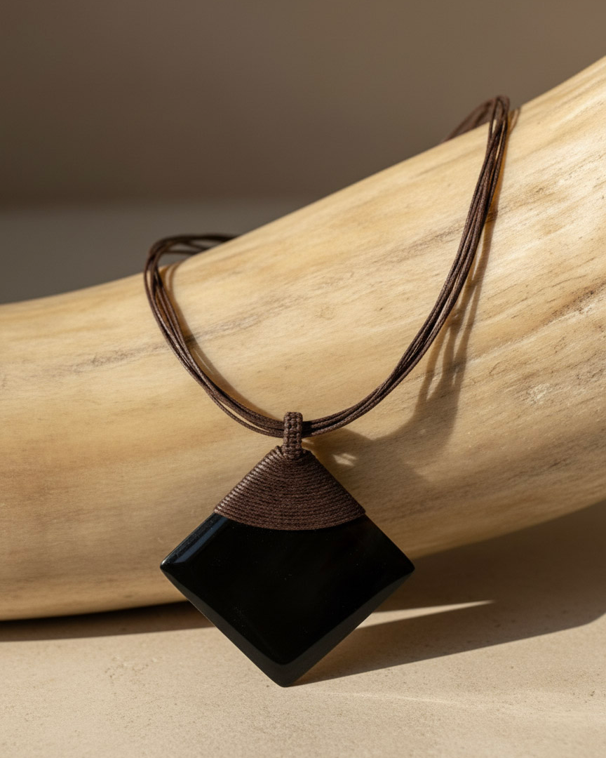 Vòng cổ mặt sừng trâu thời trang Hity