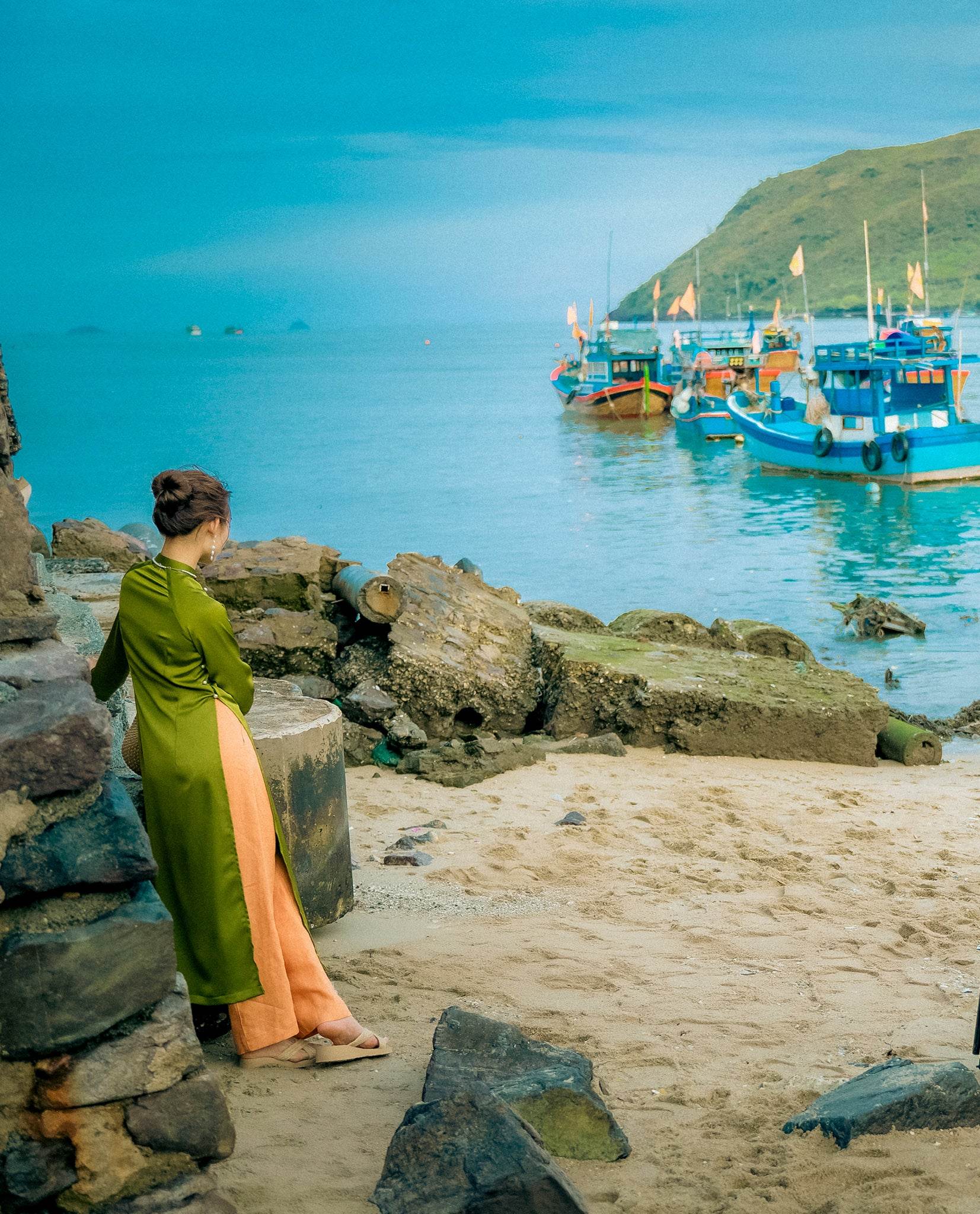 Ở Xứ Nhiệt Đới. E.1. Nha Trang. Cửa Bé - Hity