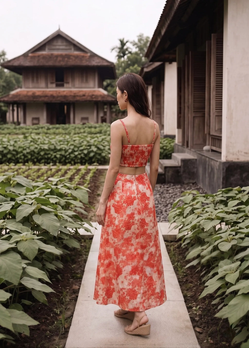 Áo croptop hai dây vải gai xanh ramie hoa thời trang Hity