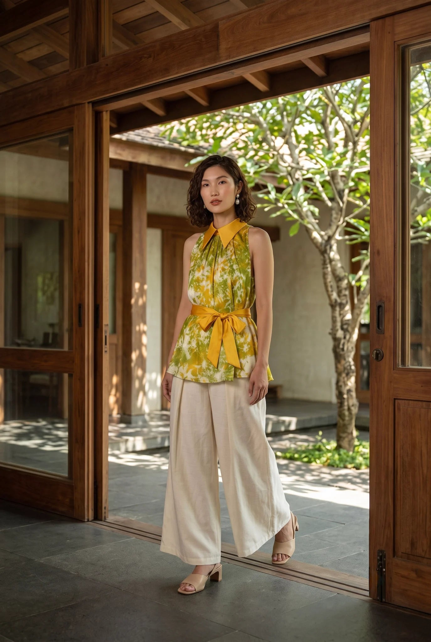 Áo hở vai cổ sơ mi halter neck lụa nhuộm loang tiedye thời trang Hity
