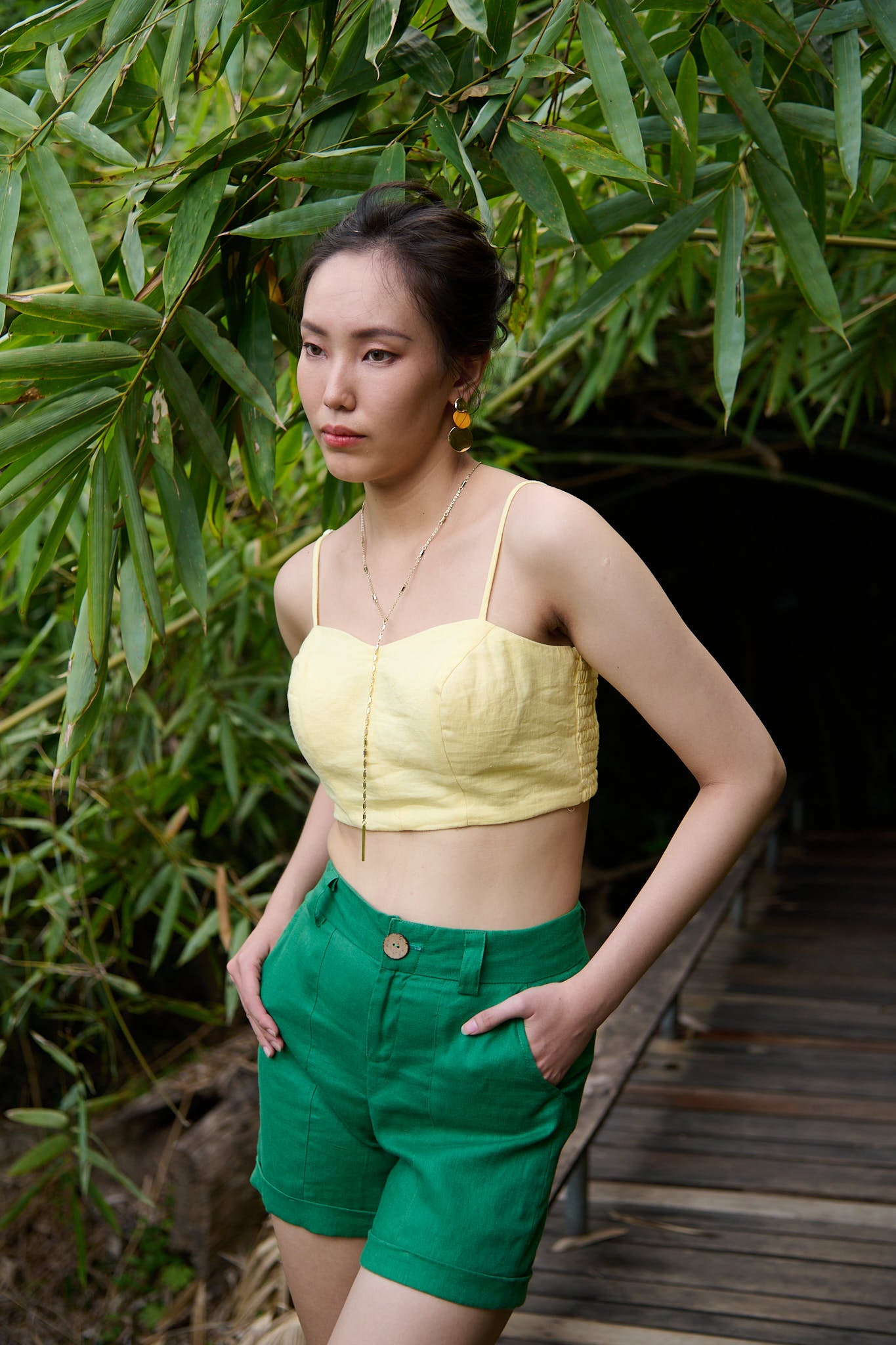 Áo croptop bratop linen vàng thời trang Hity