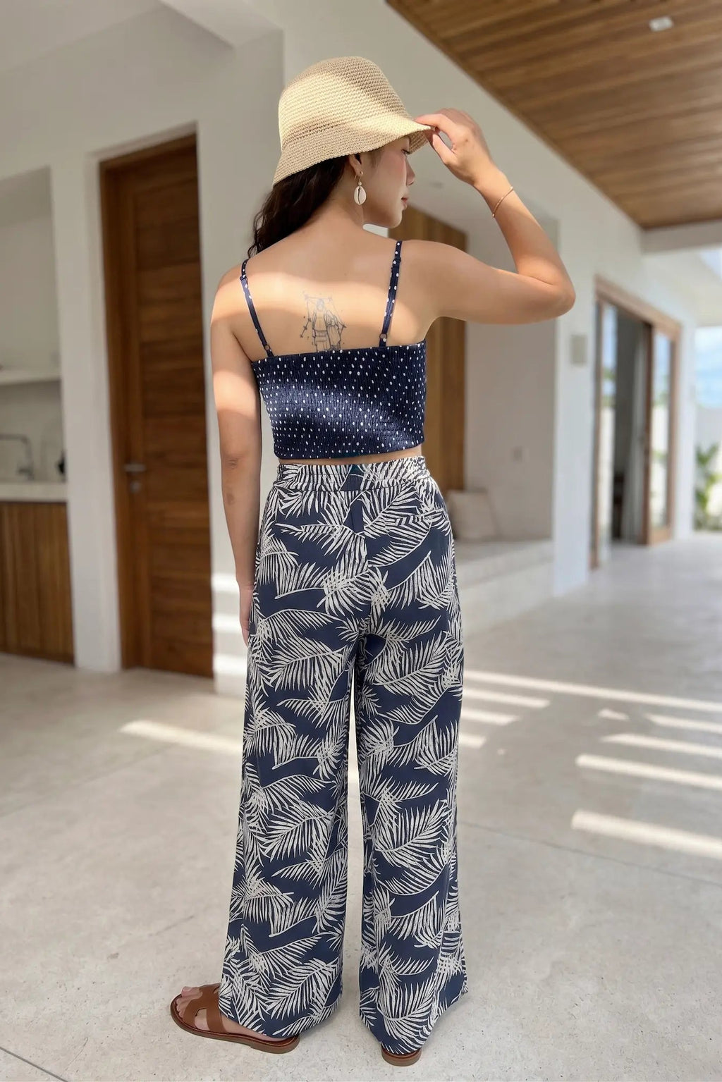Áo crop top hai dây linen chấm bi thời trang Hity