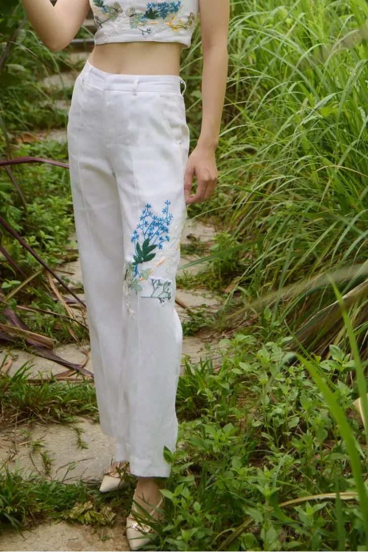 Áo croptop hai dây linen trắng thêu tay Mơ thời trang Hity
