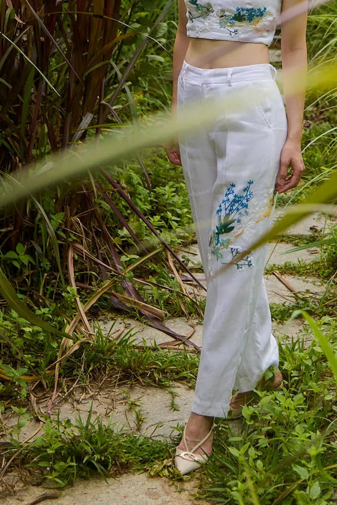 Áo croptop hai dây linen trắng thêu tay Mơ thời trang Hity