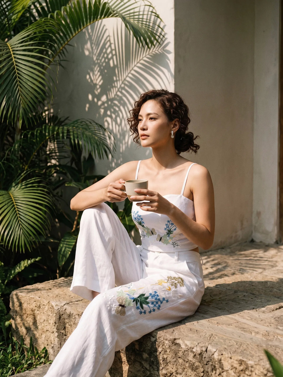 Áo croptop hai dây linen trắng thêu tay Mơ thời trang Hity