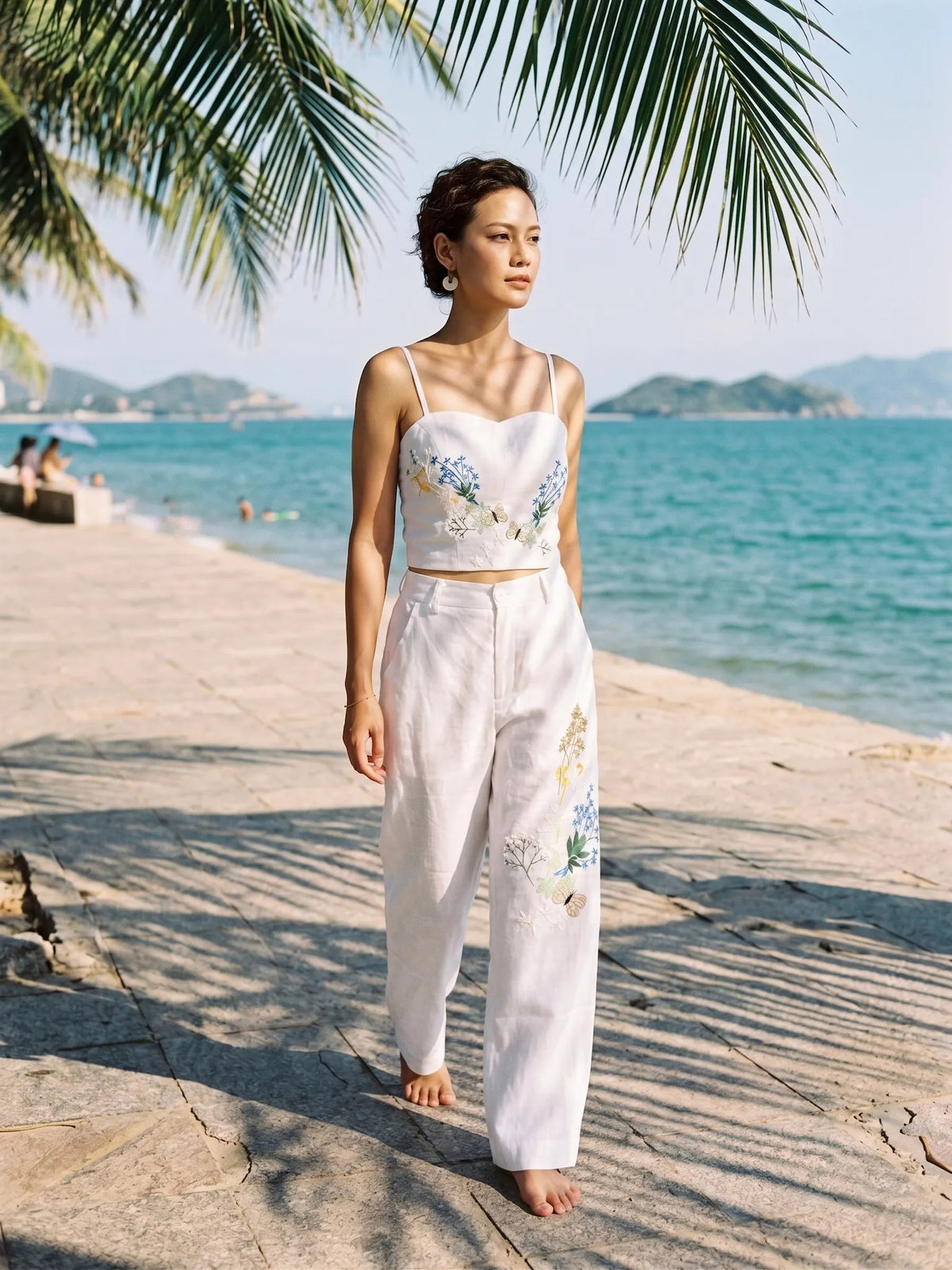 Áo croptop hai dây linen trắng thêu tay Mơ thời trang Hity
