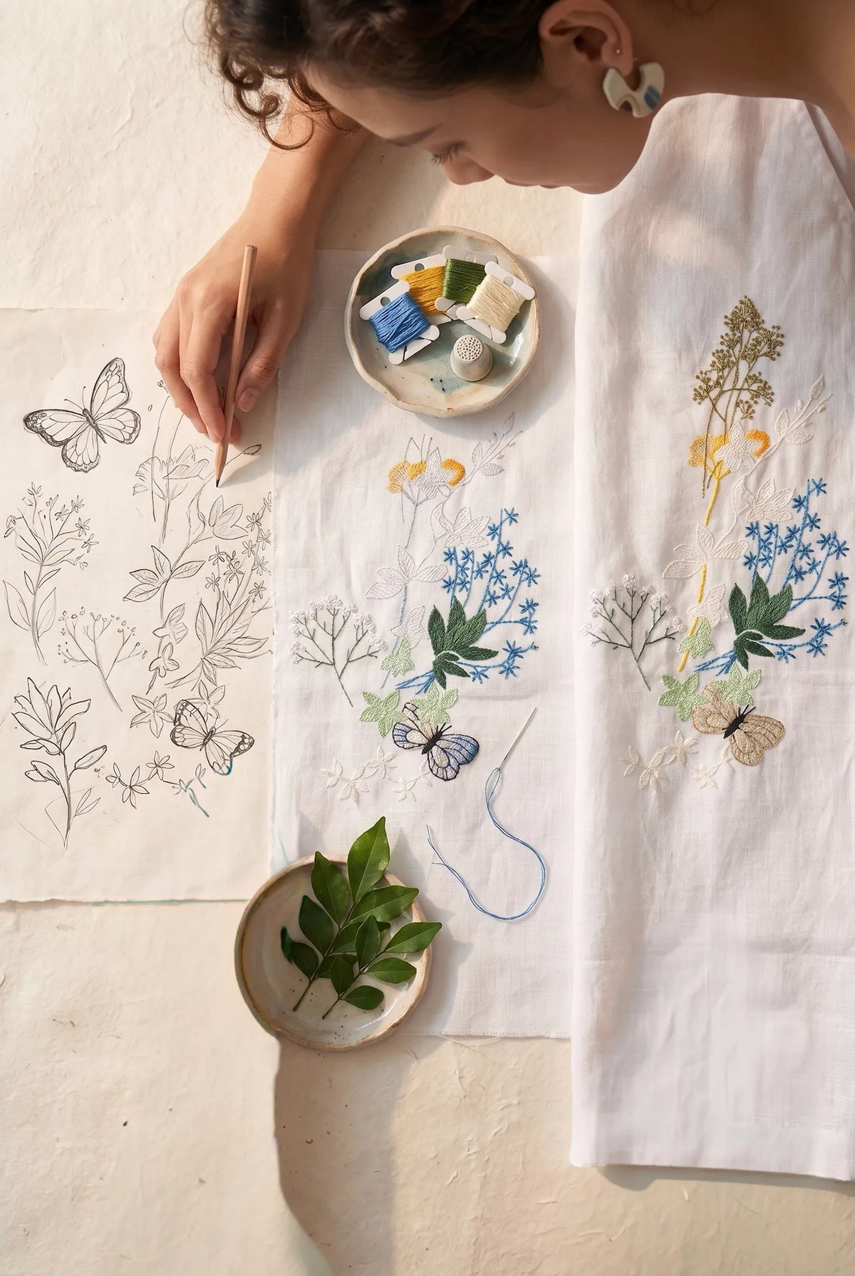 Áo croptop hai dây linen trắng thêu tay Mơ thời trang Hity