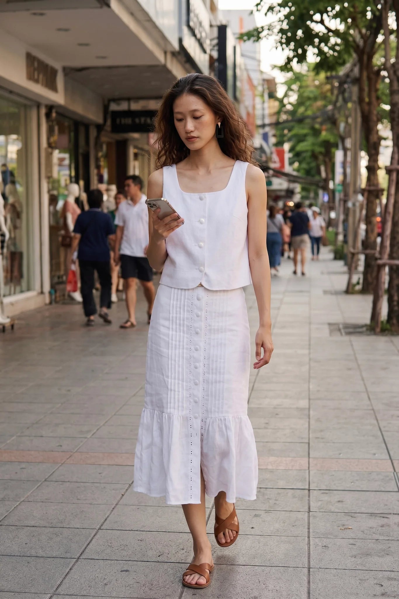 Áo croptop cổ vuông linen trắng thời trang Hity