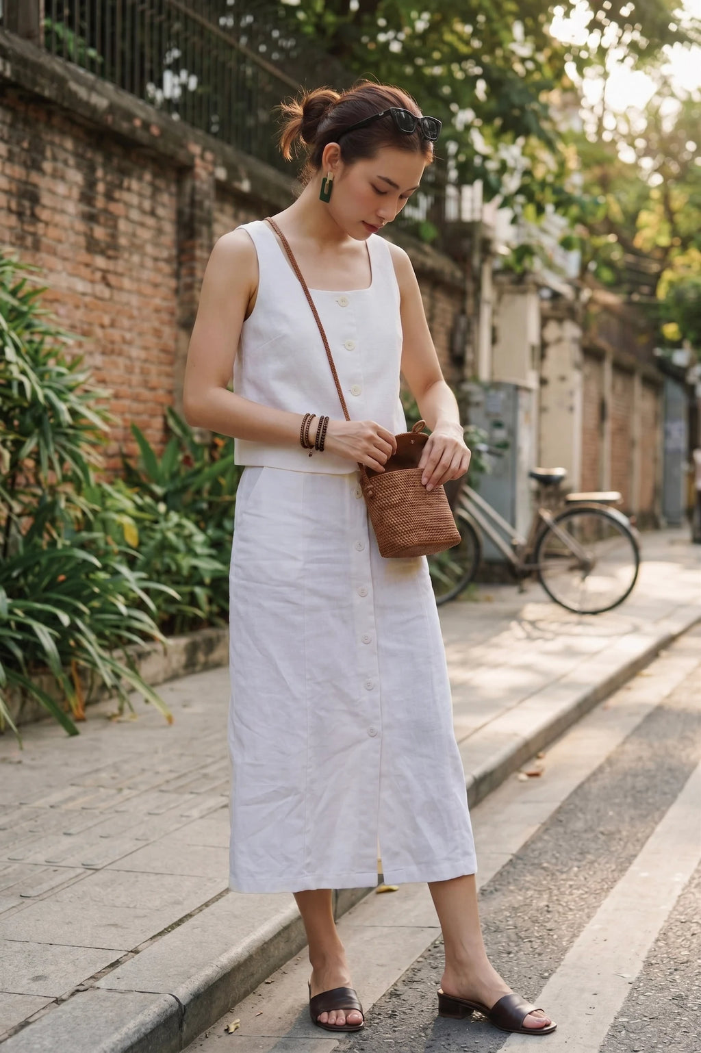 Áo croptop cổ vuông linen trắng thời trang Hity