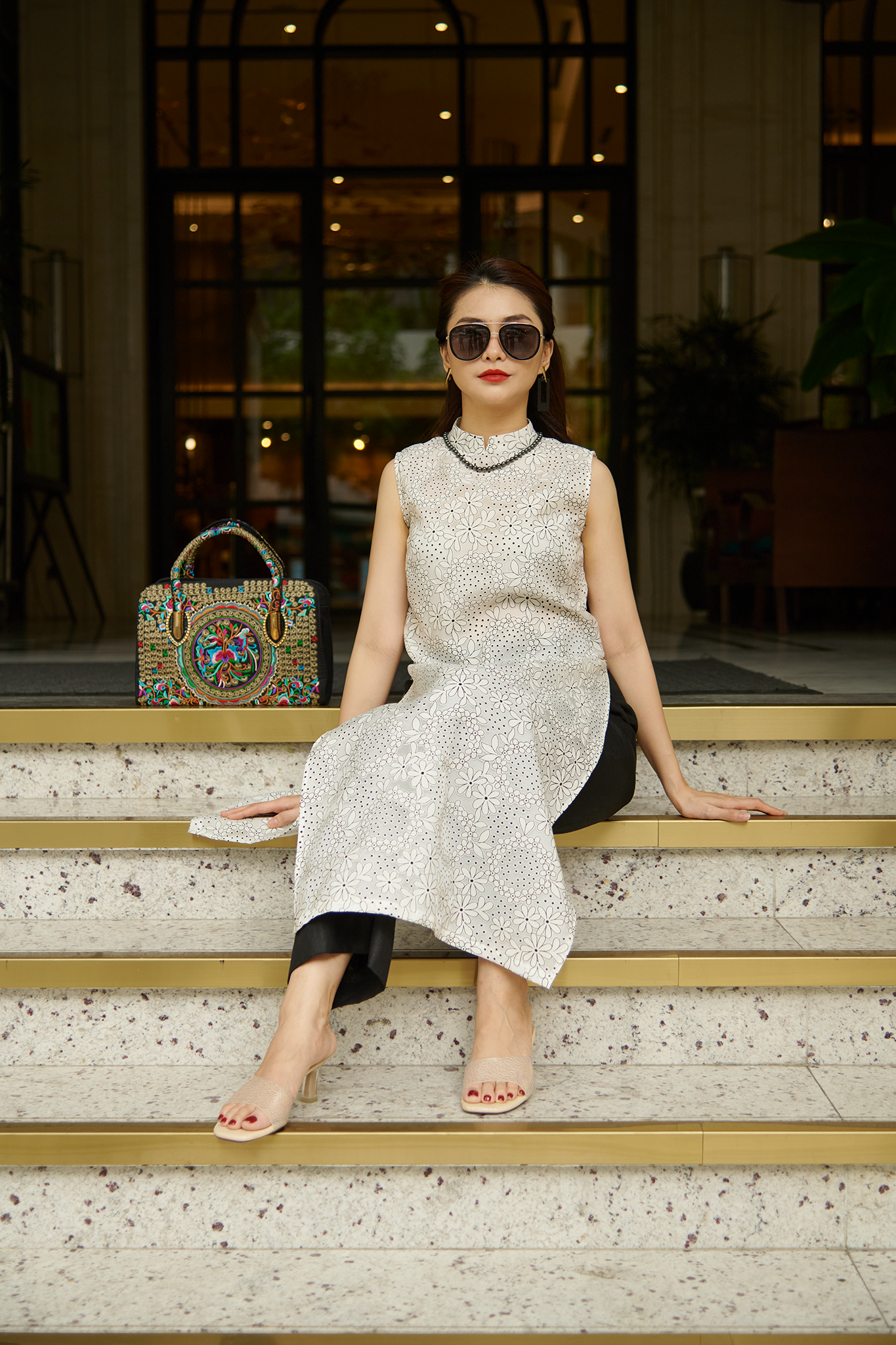 Áo dài 4 tà cách tân không tay organza thời trang Hity