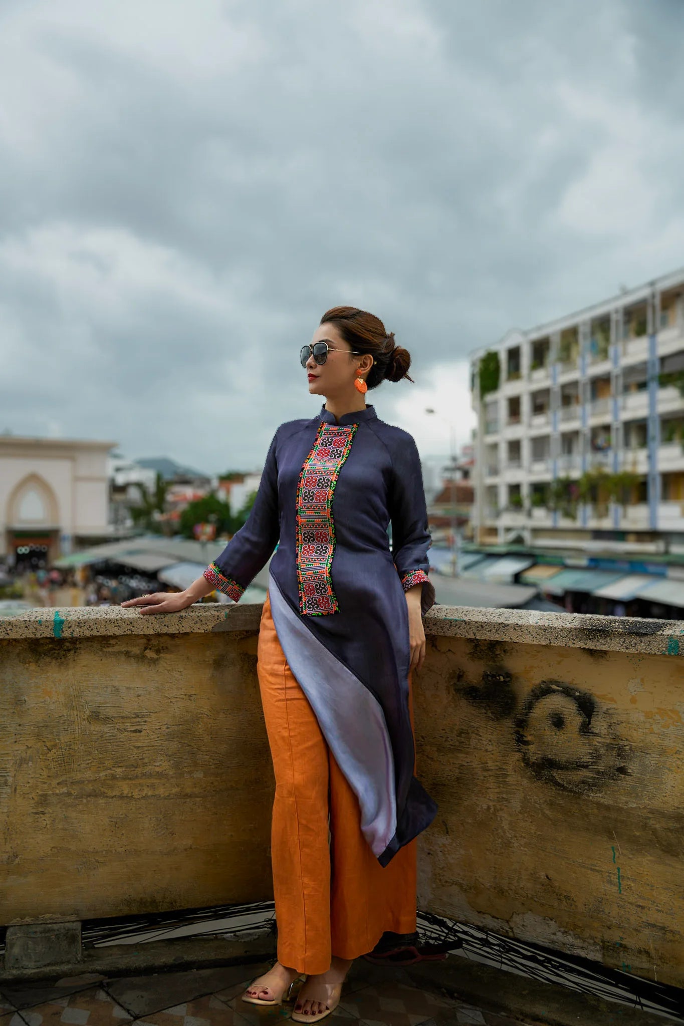 Áo Dài Lụa Thổ Cẩm Hoà Văn