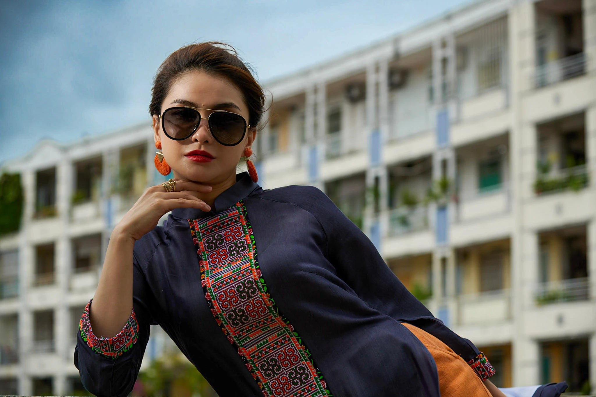 Áo dài lụa tơ tằm phối thổ cẩm thời trang Hity