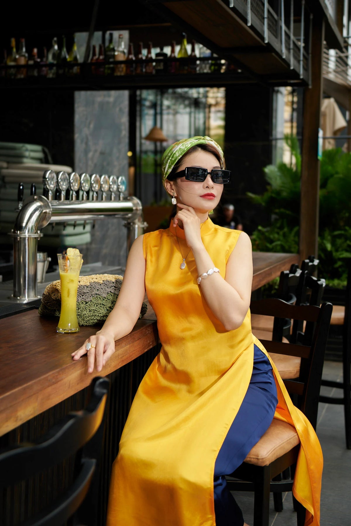 Áo dài cách tân lụa tơ tằm viscose vàng thời trang Hity 