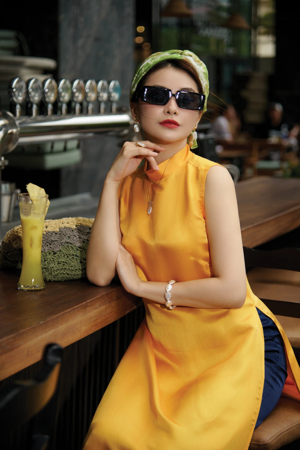 Áo dài cách tân lụa tơ tằm viscose vàng thời trang Hity