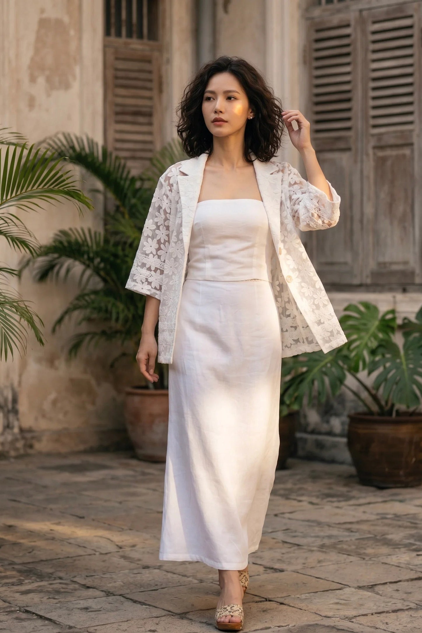 Áo khoác cổ ve ren trắng thời trang Hity