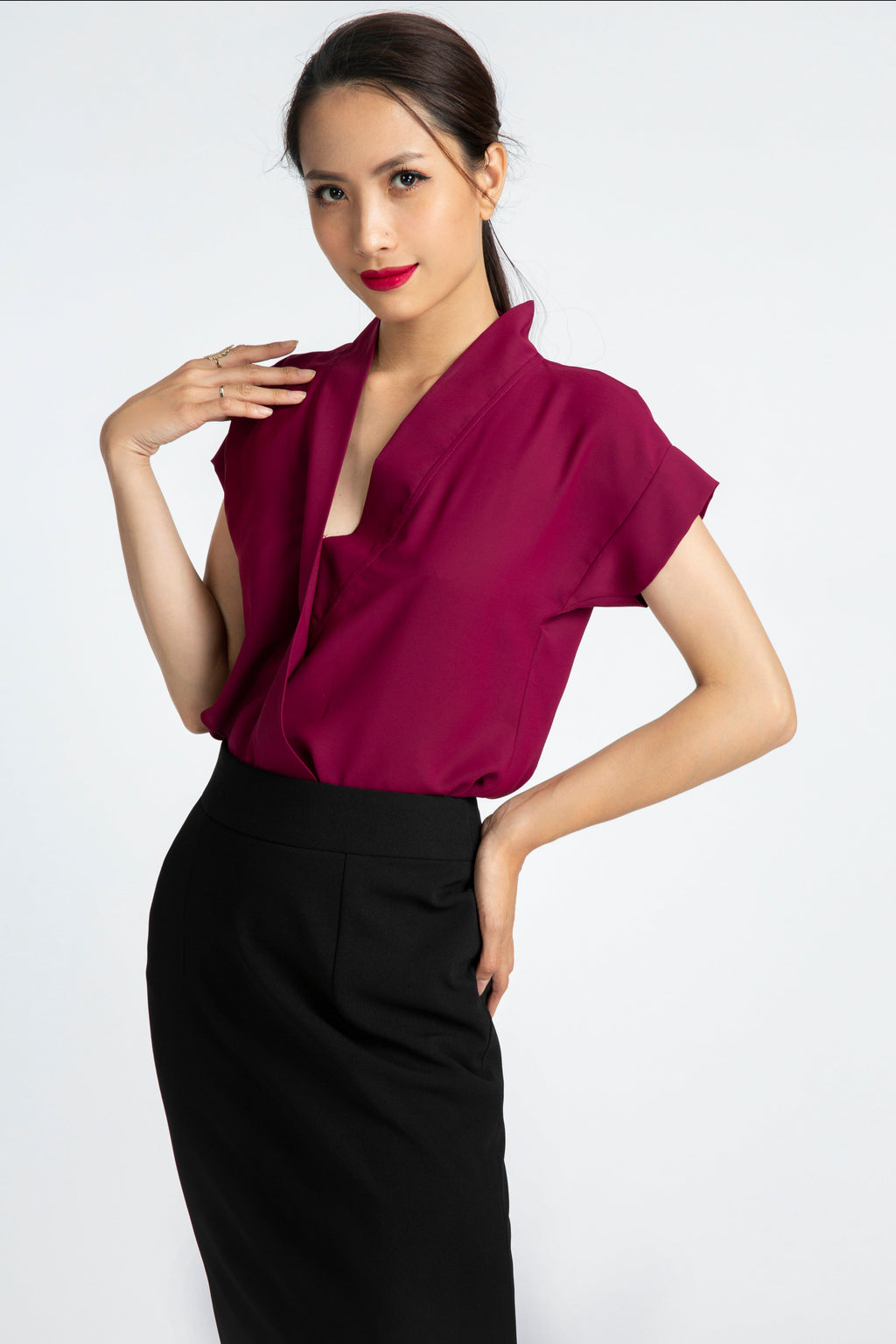 Áo kiểu cổ V đỏ mận thời trang Hity