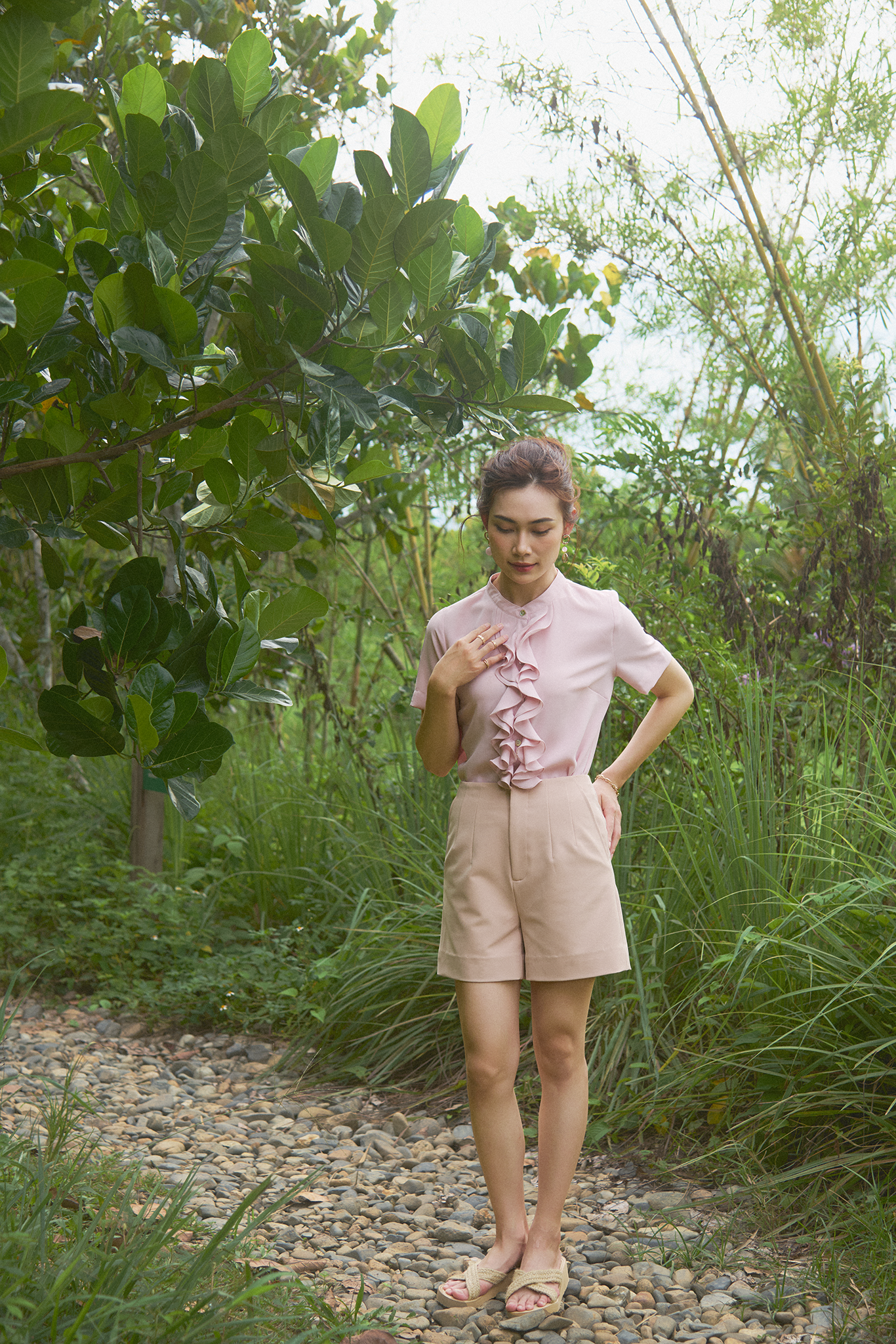 Áo sơ mi nữ tay ngắn phối bèo nhún pastel Thời trang Hity