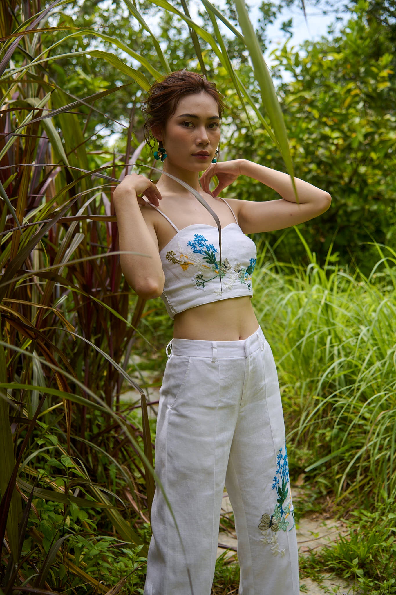 Áo croptop hai dây linen thêu tay Mơ thời trang Hity
