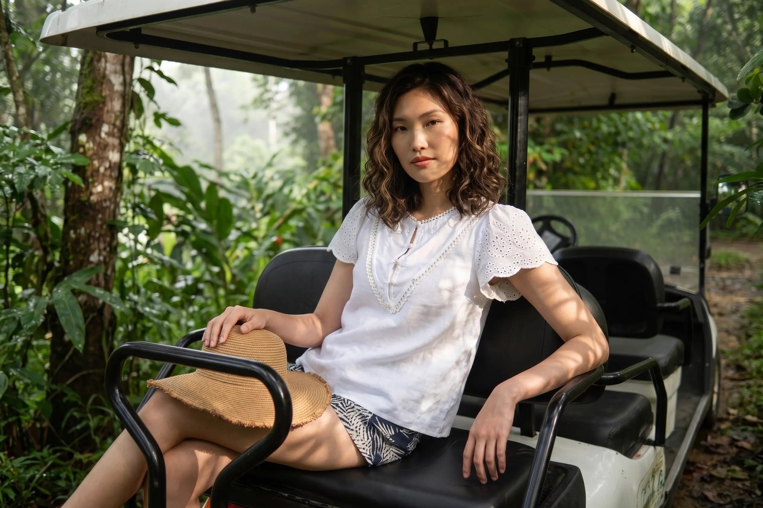 Áo linen trắng phối ren thời trang Hity