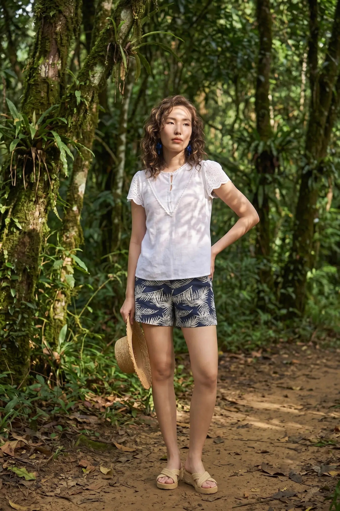 Áo linen trắng phối ren thời trang Hity