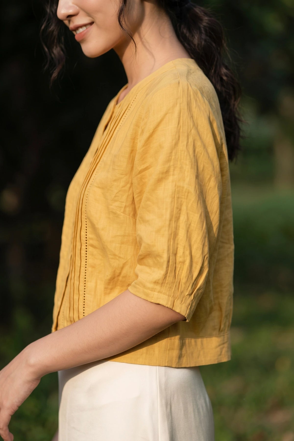 Áo linen vàng phong cách vintage thời trang Hity