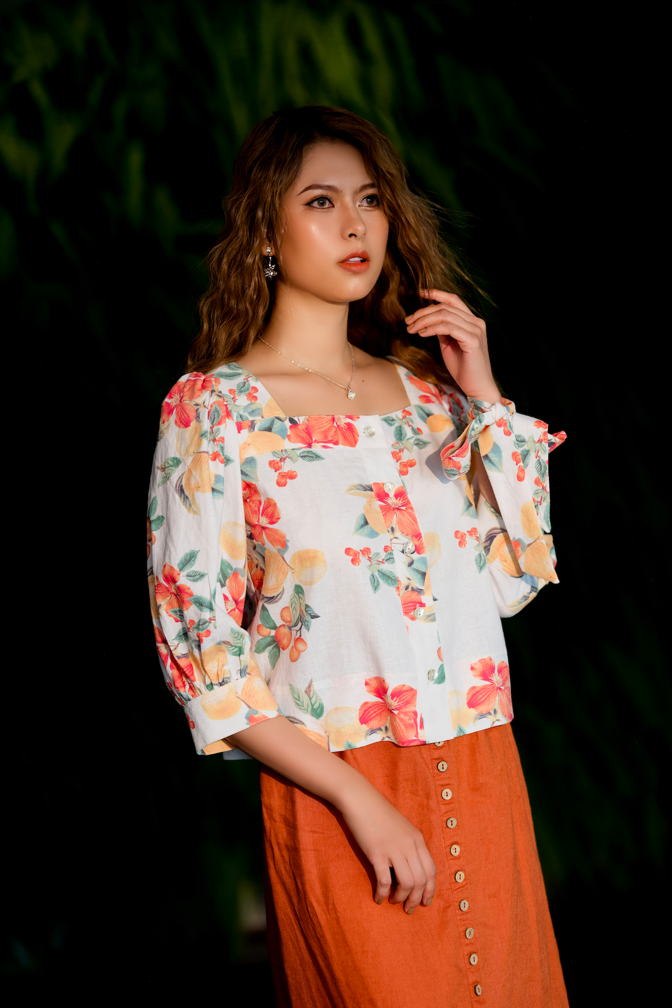 Áo croptop tay phồng linen hoạ tiết hoa thời trang Hity
