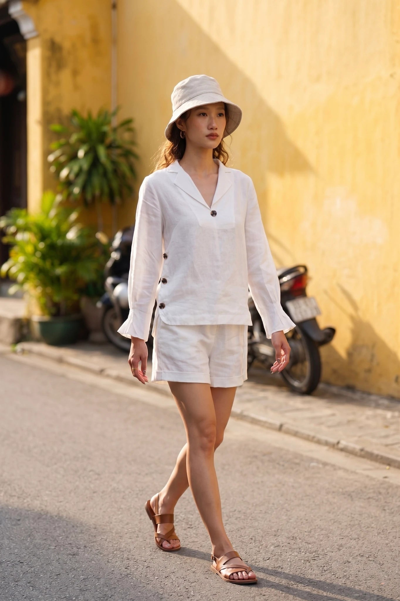 Áo sơ mi cổ ve linen trắng thời trang Hity