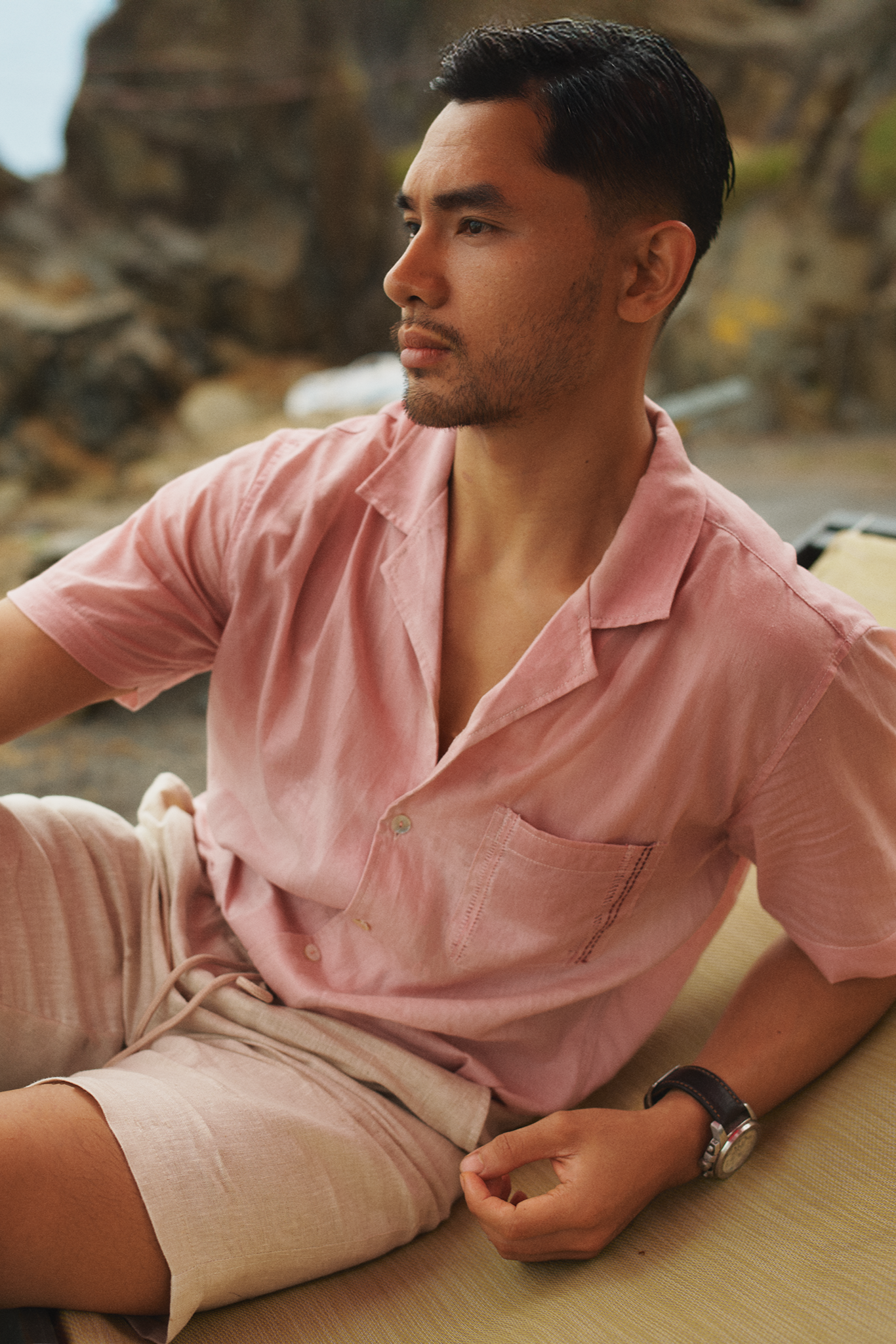 Áo sơ mi nam cổ Cuba Linen hồng thêu tay thời trang Hity