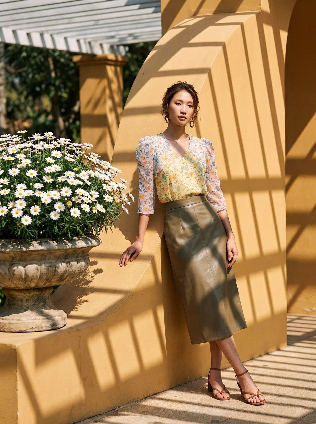 Áo tay phồng nhún organza hoa vàng thời trang Hity