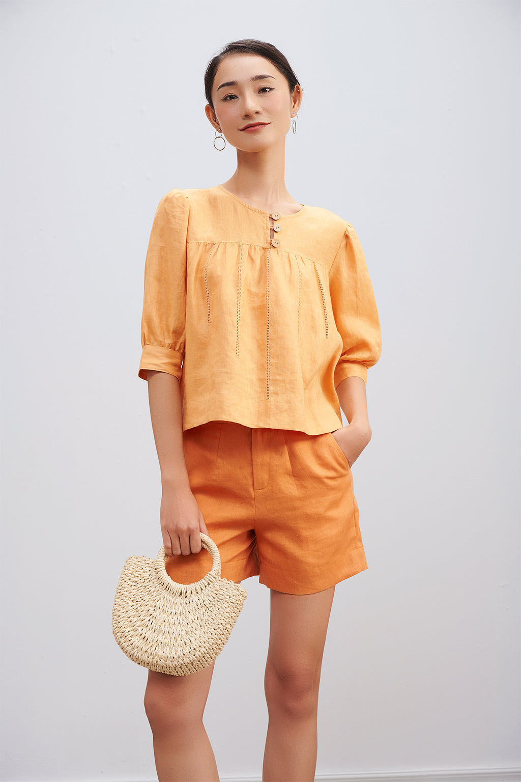 Áo thêu tay se chỉ kéo sợi linen vàng thời trang Hity