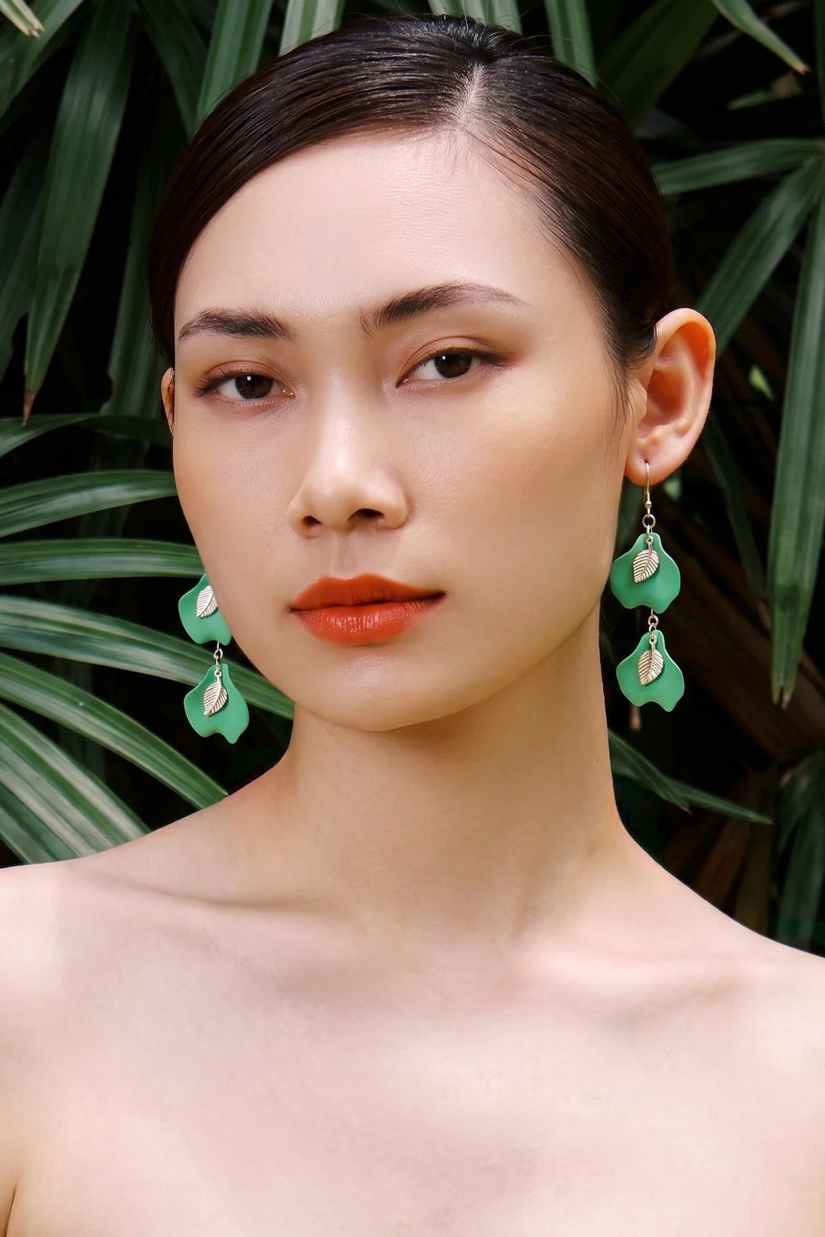Bông tai dáng dài lá xanh thời trang Hity