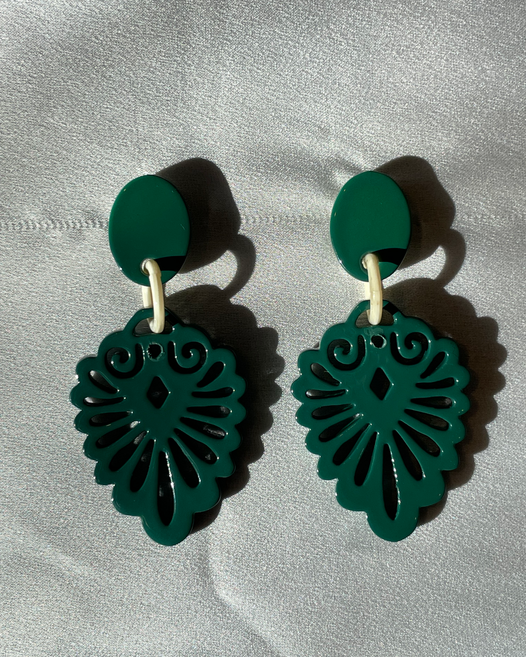 Bông tai sơn mài hoa văn hoạ tiết Á Đông thời trang Hity