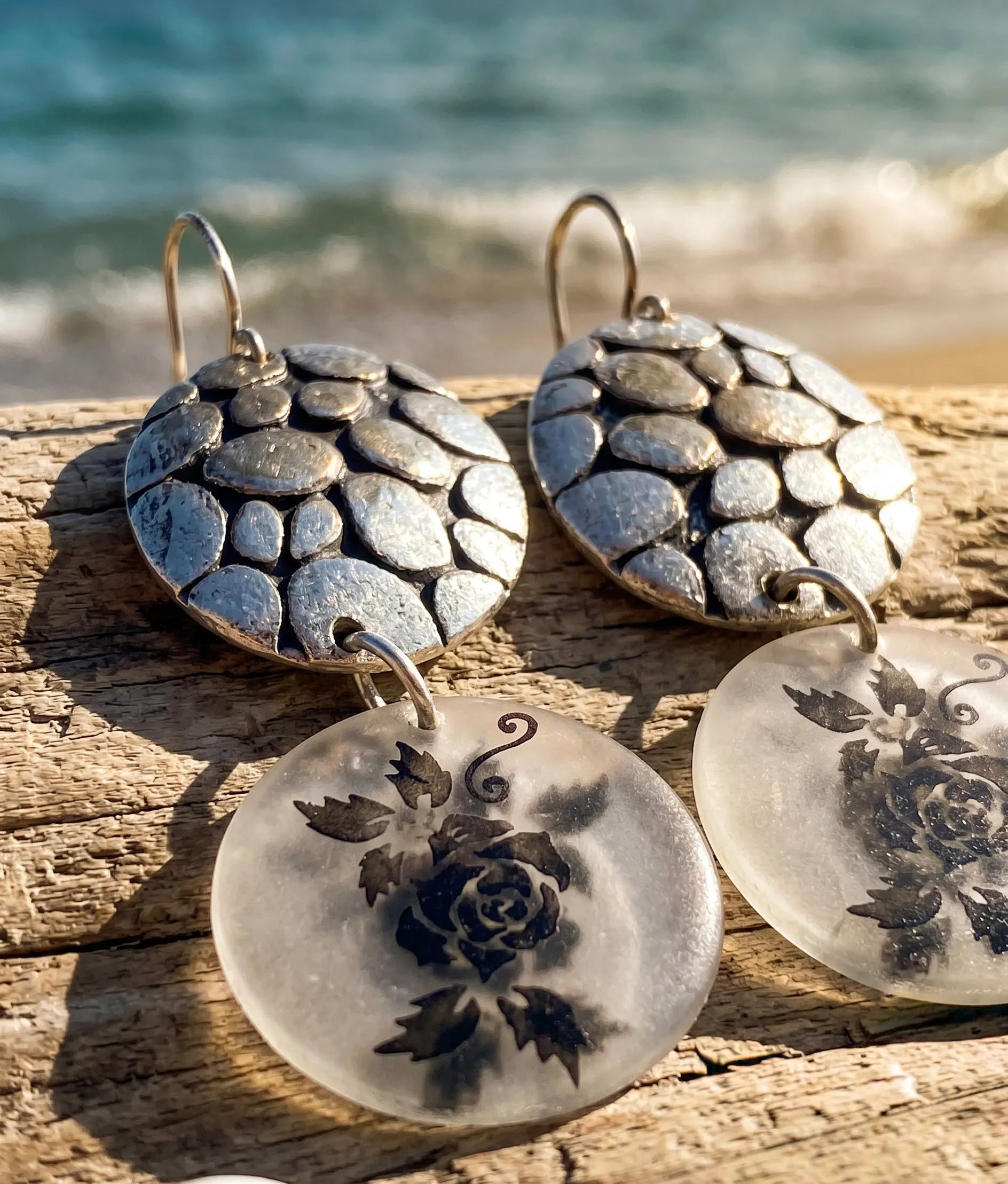Bông tai vẽ tay handmade thời trang Hity