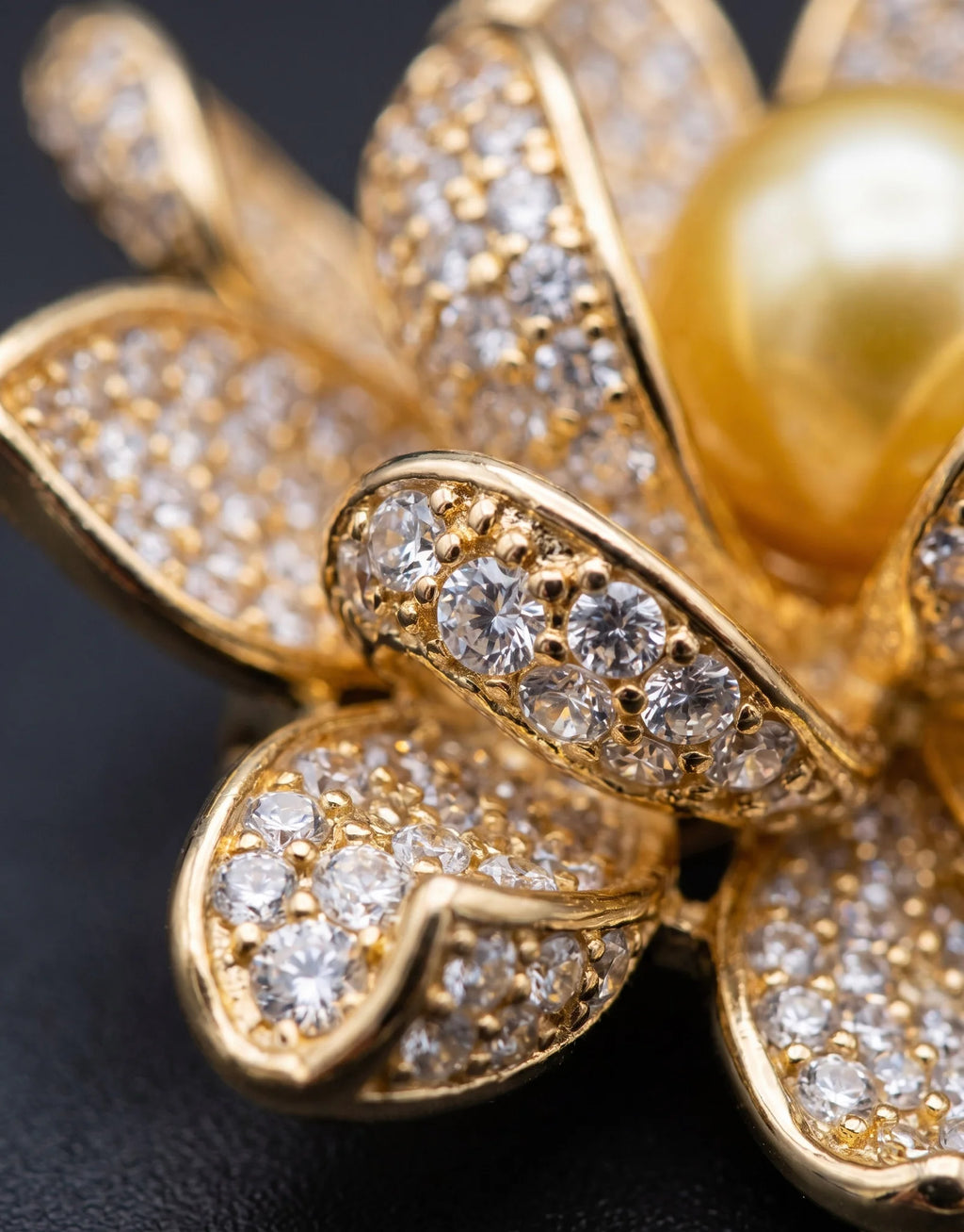 Lotus Brooch ACC137.18