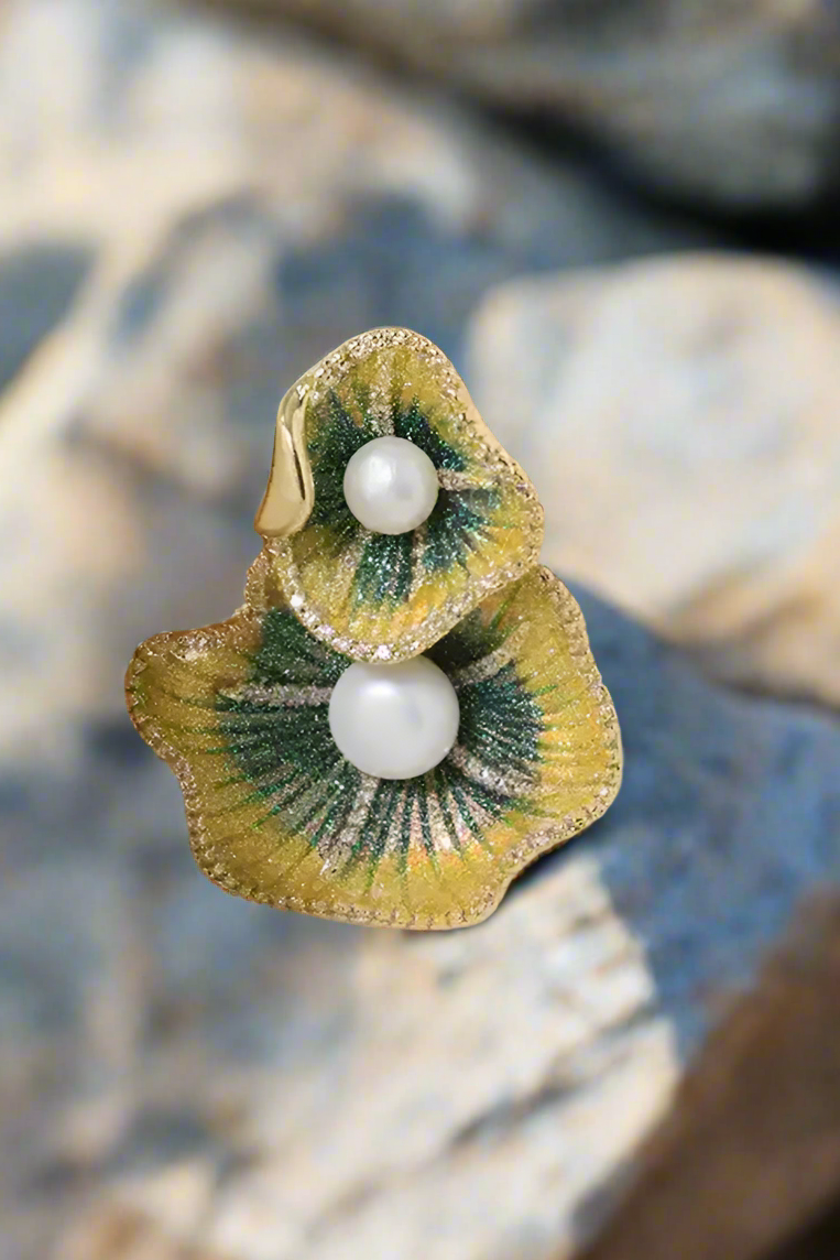 Cài áo lá sen đính ngọc trai baroque thời trang Hity