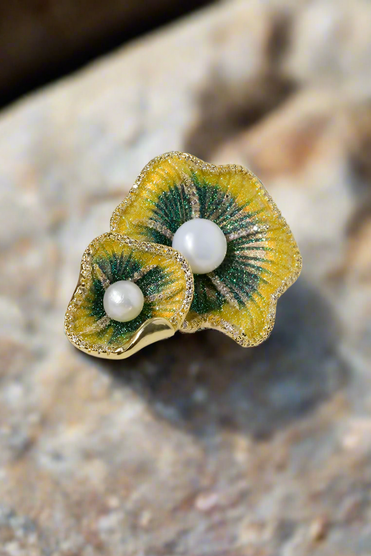 Cài áo lá sen đính ngọc trai baroque thời trang Hity