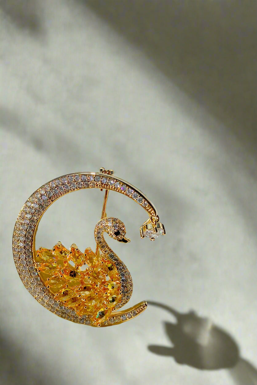 Cài áo thiên nga thời trang Hity