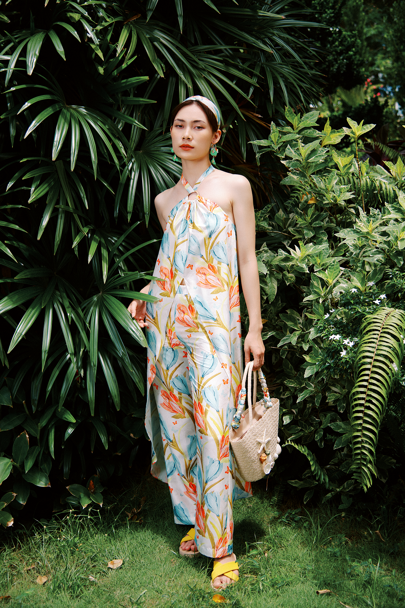 Bộ set áo yếm hoa quần ống đứng thời trang Hity