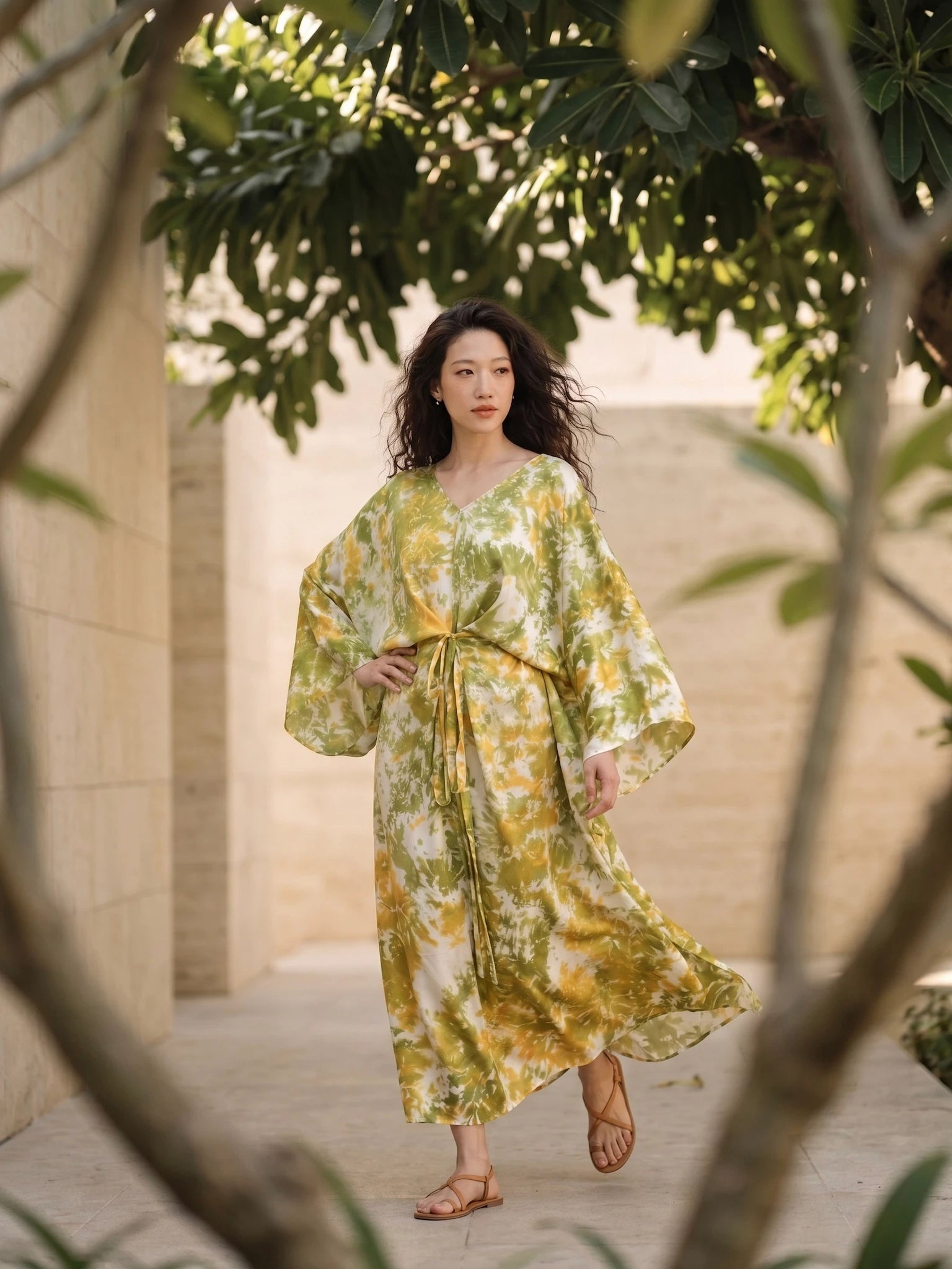 Đầm kaftan lụa tơ tằm nhuộm loang tie-dye thời trang Hity