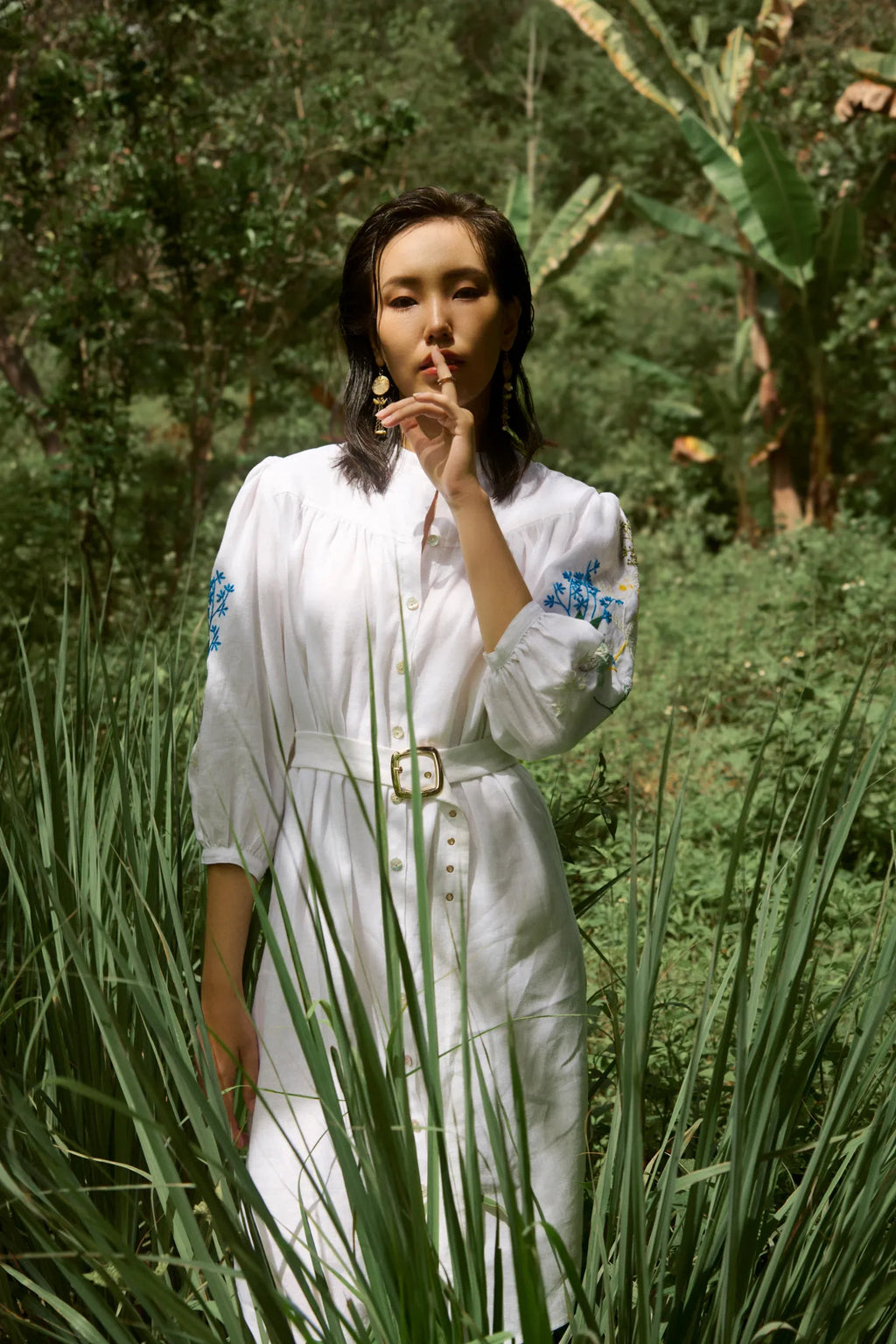 Đầm suông linen trắng thêu tay Mơ thời trang Hity