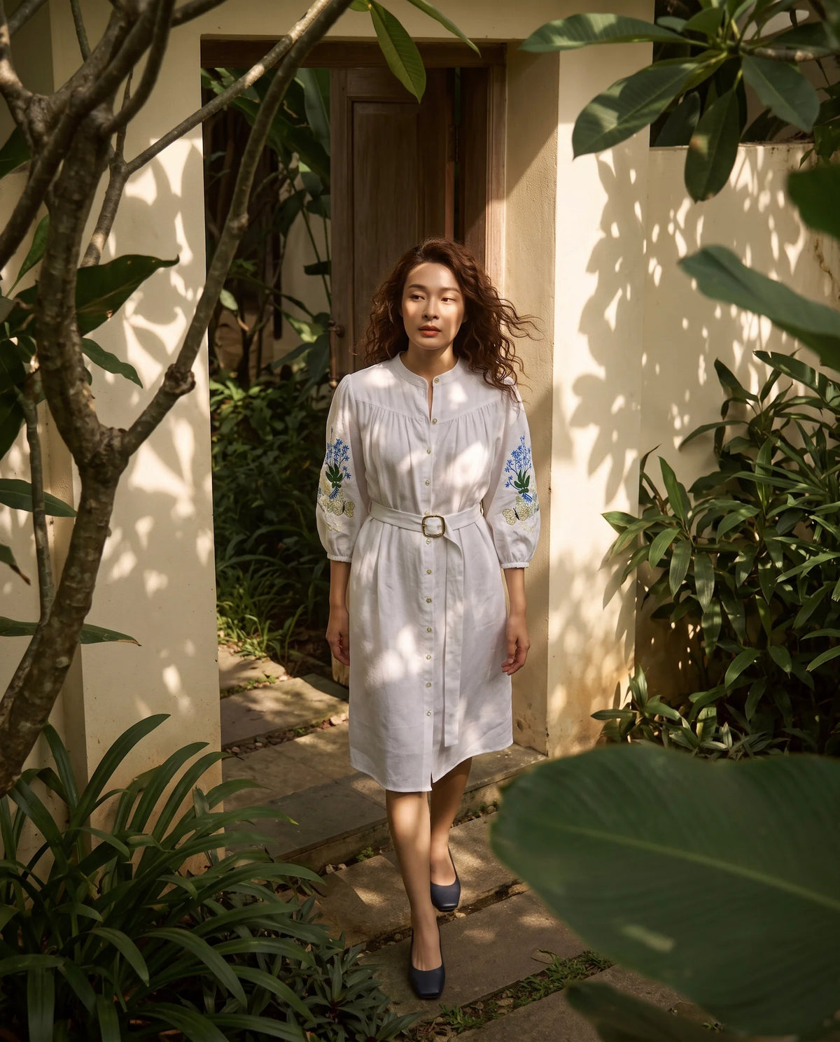 Đầm suông linen trắng thêu tay Mơ thời trang Hity