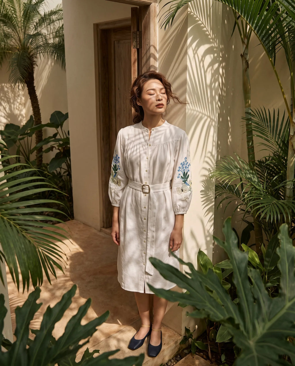 Đầm suông linen trắng thêu tay Mơ thời trang Hity